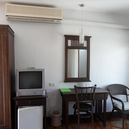โีรงแรมใบหยก ชาเลต Hotel แม่ฮ่องสอน ภายนอก รูปภาพ