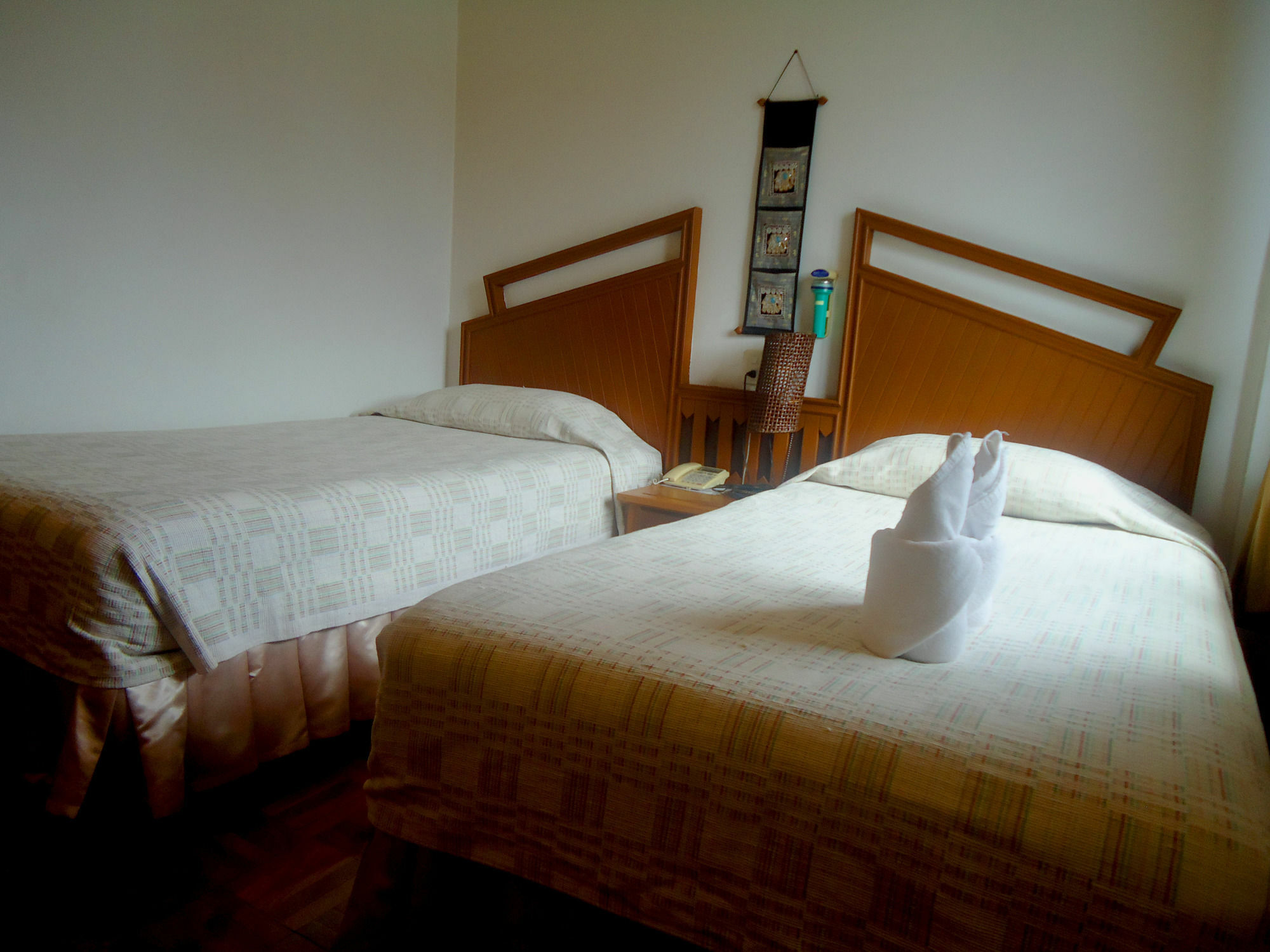 โีรงแรมใบหยก ชาเลต Hotel แม่ฮ่องสอน ภายนอก รูปภาพ
